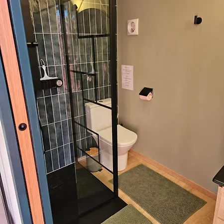 D'hotes Chez Mylene Et Guillaume Bed & Breakfast 3*