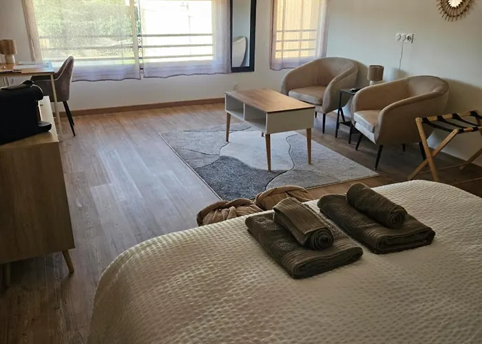 D'hotes Chez Mylene Et Guillaume Deneze-sous-Doue